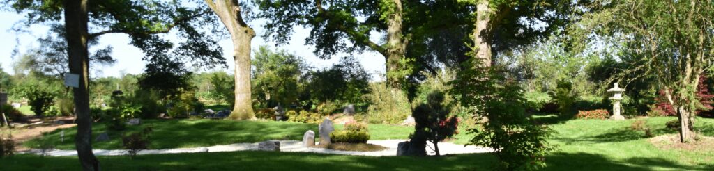 vue panoramique du jardin japonais